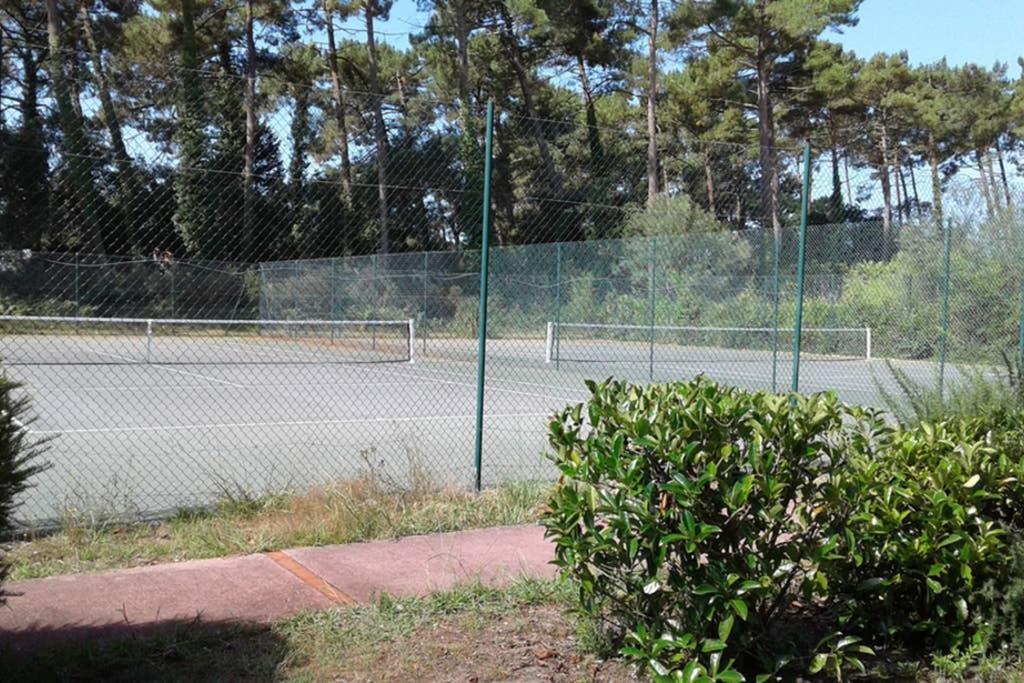 T2 Mabouya Avec Piscine Et Tennis Apartamento
